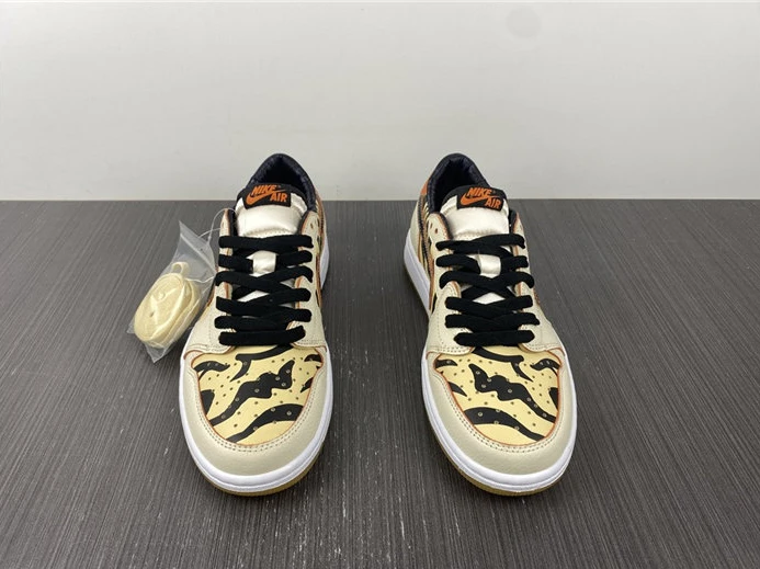 Trendy Jordan1 OG Year of the Tiger DH6932-100 687