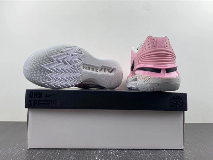 Trendy NIKE Air Zoom GT CUT 2 FD4321-101 2768