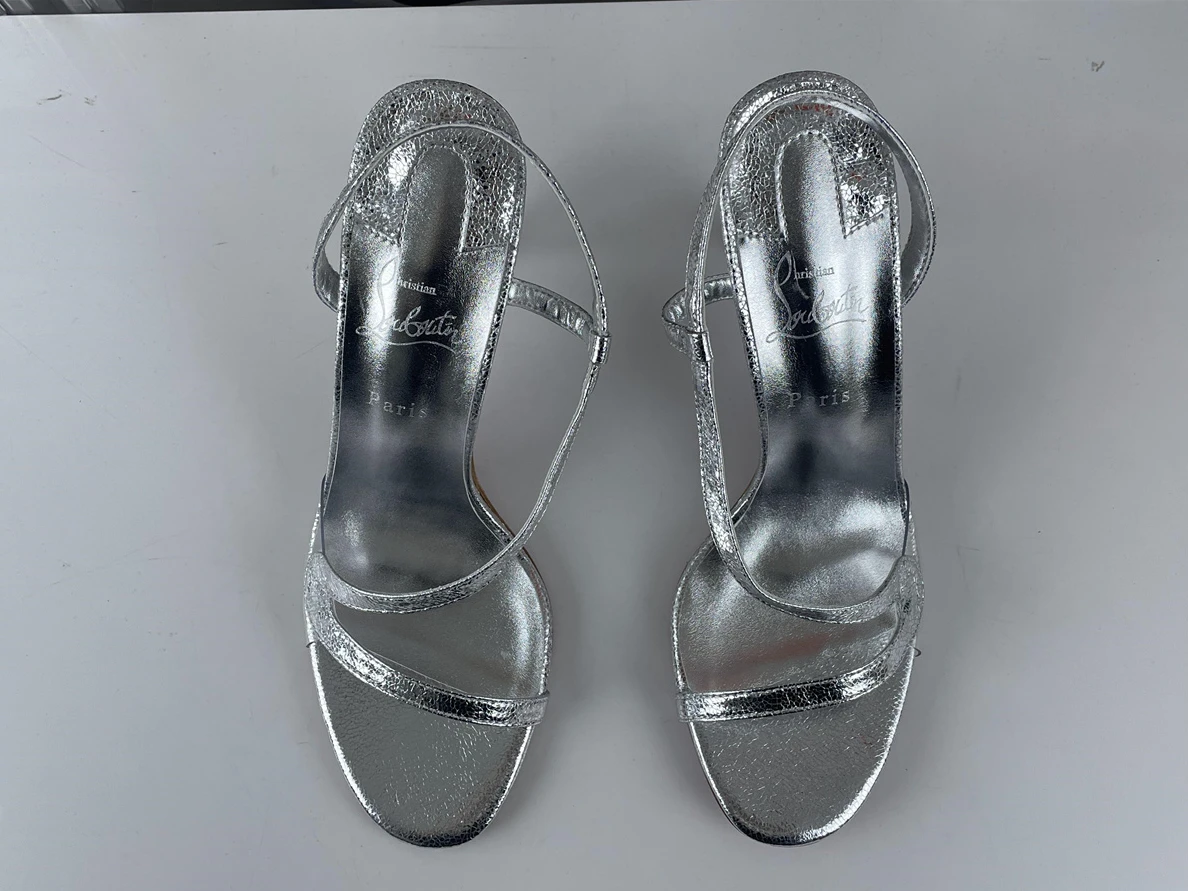 UrbanStyle 1635 christian louboutin CL Silver high heel with red bottom 3542