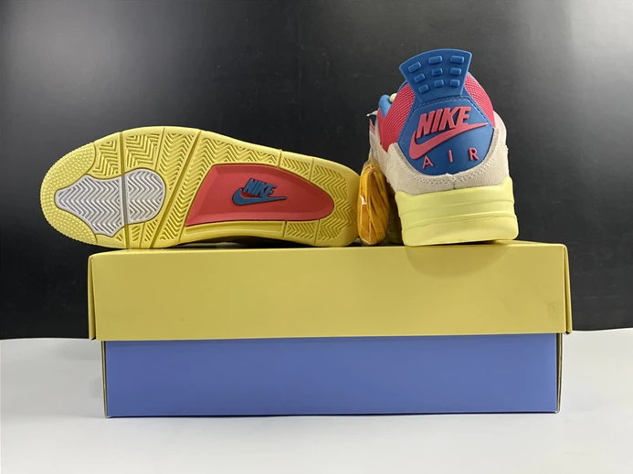 UrbanStyle 2013 Jordan 4 Retro Union Guava Ice DC9533- 880