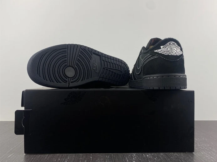 UrbanStyle 2143 GOAT Travis Scott x Air Jordan 1 Low OG Black Phantom 657