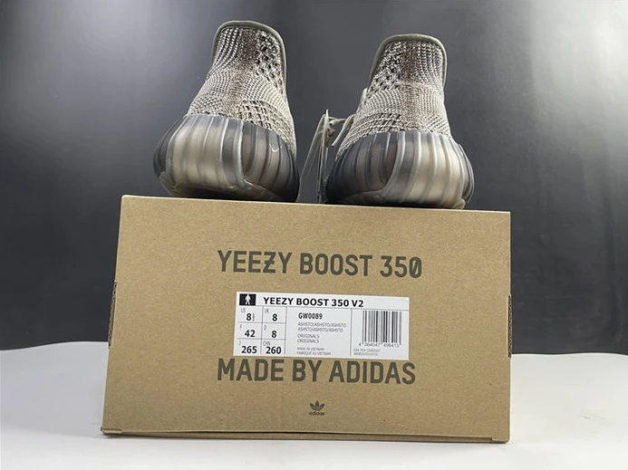 UrbanStyle 3355 adidas Yeezy Boost 350 V2 Ash Stone GW 2897
