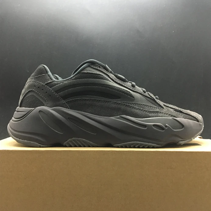 UrbanStyle 5611 adidas Yeezy Boost 700 V2 Vanta FU 3007