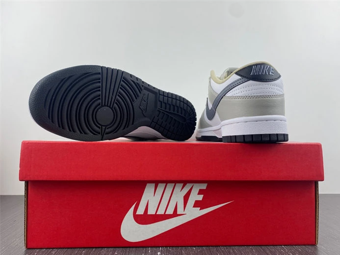 UrbanStyle 5628 NIKE DUNK LOW “STENCIL SWOOSH” FD0661- 1843