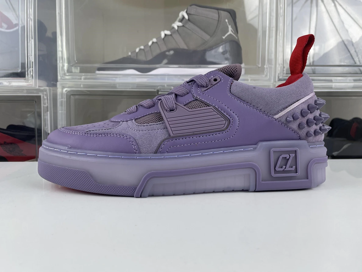 UrbanStyle 7820 Christian Astroloubi CL Purple 3568