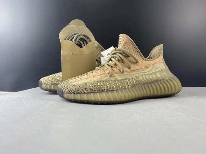 UrbanStyle 9131 adidas Yeezy Boost 350 V2 Sand Taupe FZ 2904