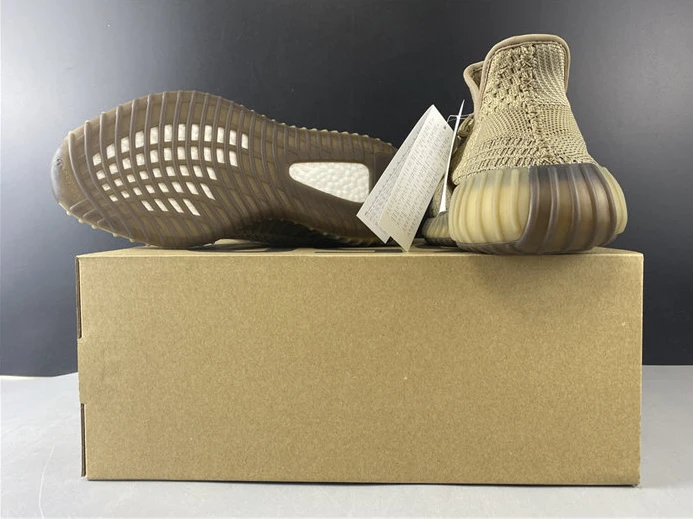 UrbanStyle 9131 adidas Yeezy Boost 350 V2 Sand Taupe FZ 2904