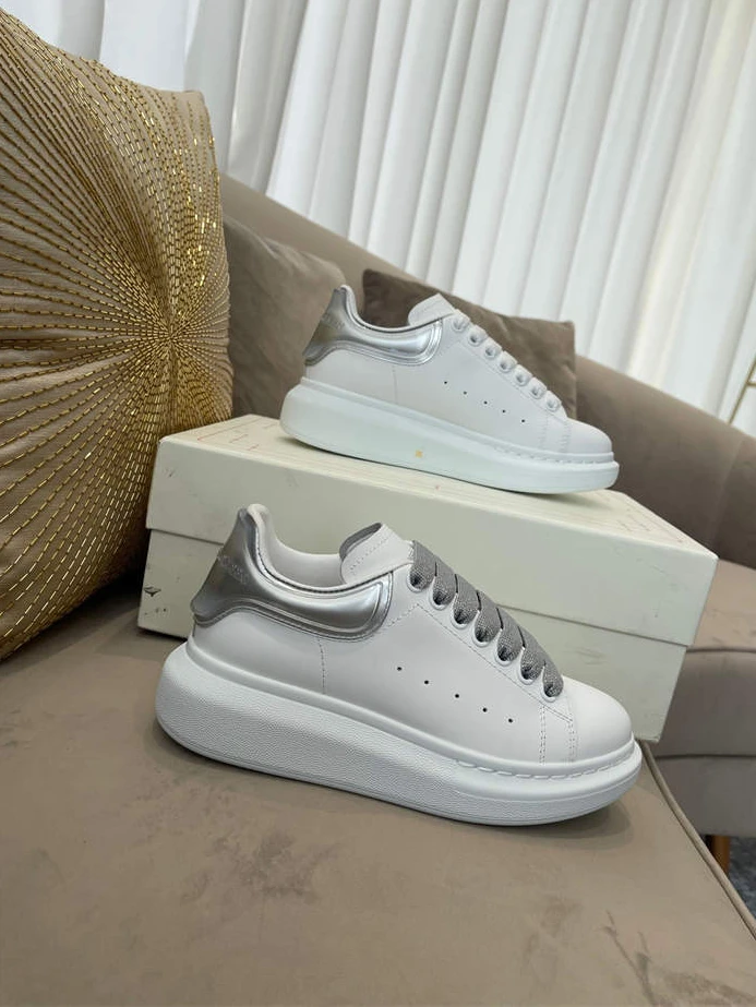 UrbanStyle Alexander McQueen Oversized 1331