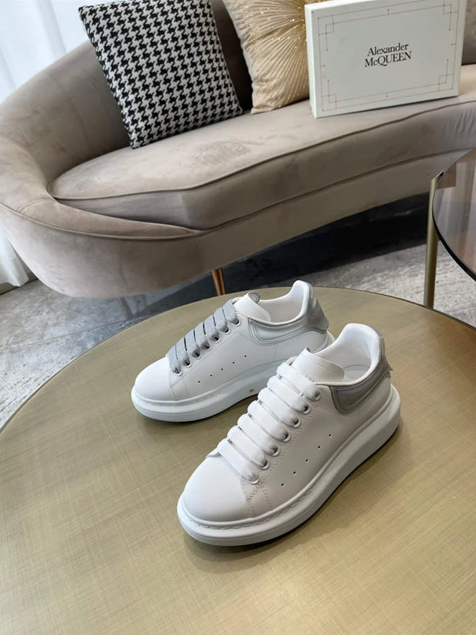 UrbanStyle Alexander McQueen Oversized 1331