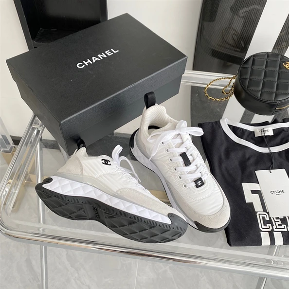 UrbanStyle Chanel Sneakers 1289