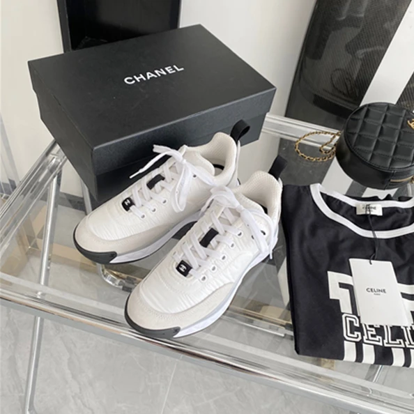 UrbanStyle Chanel Sneakers 1289