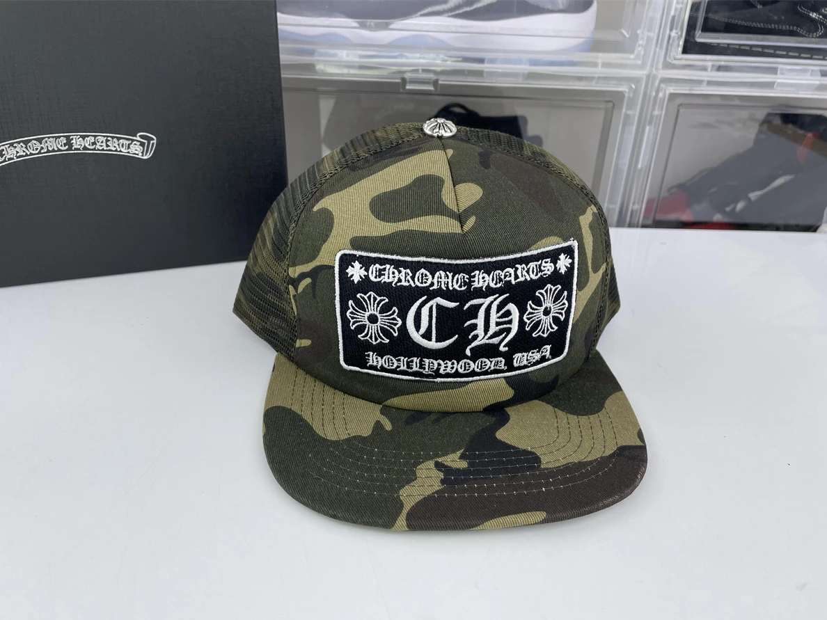 UrbanStyle Chromes Hearts Army Green Peaked Hat 35