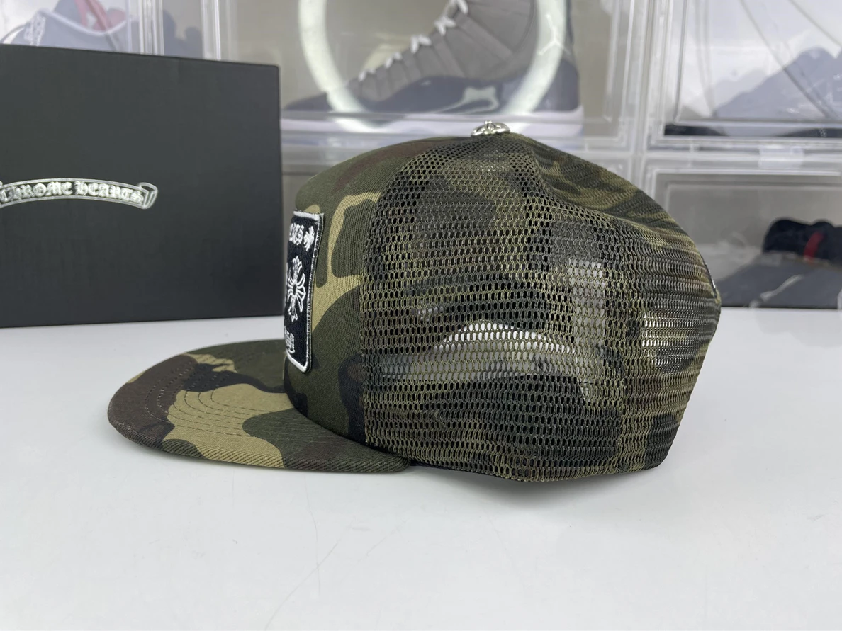 UrbanStyle Chromes Hearts Army Green Peaked Hat 35