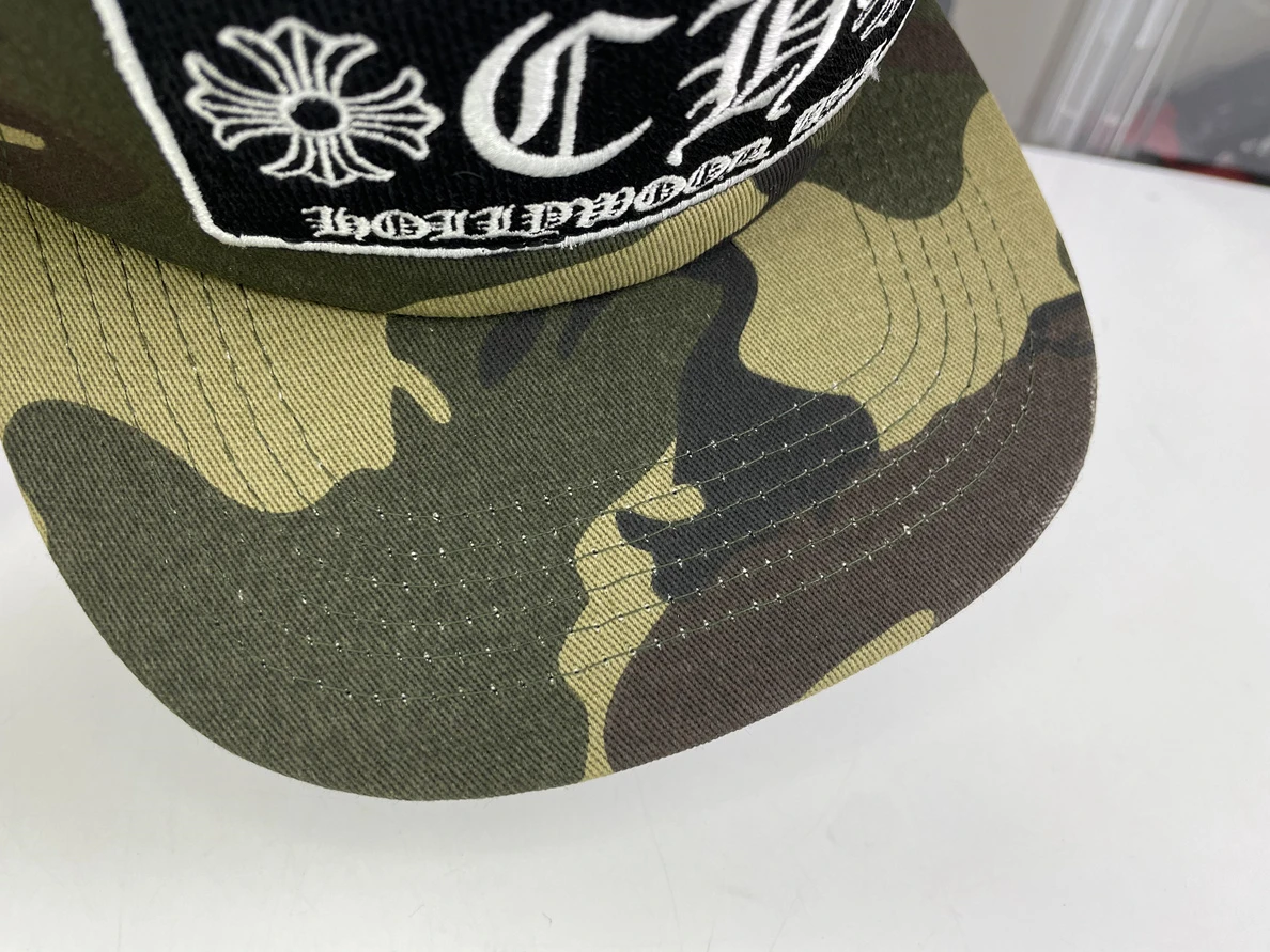 UrbanStyle Chromes Hearts Army Green Peaked Hat 35