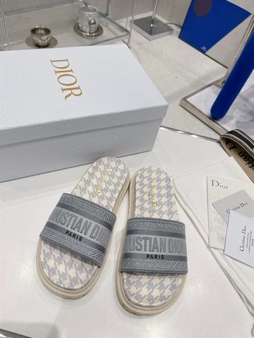 UrbanStyle Dio Slipper 3298