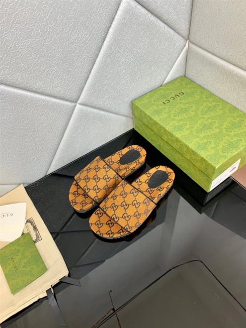 UrbanStyle Gucci Slipper 3234