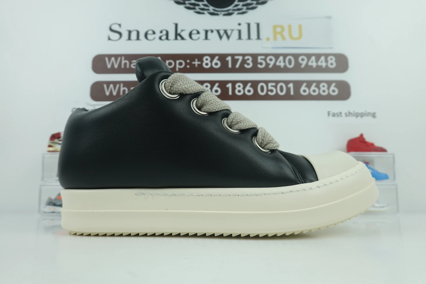 UrbanStyle Jumbo Lace Padded Low Sneaker Black 3597