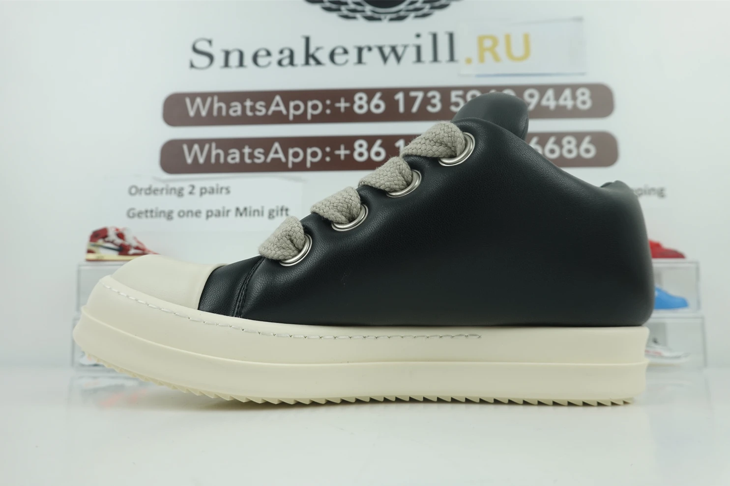 UrbanStyle Jumbo Lace Padded Low Sneaker Black 3597