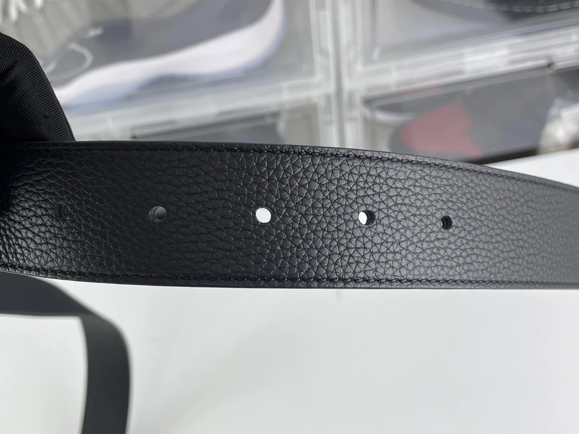 UrbanStyle LV Full Black Belt Lichi Leather (90-125cm) 4
