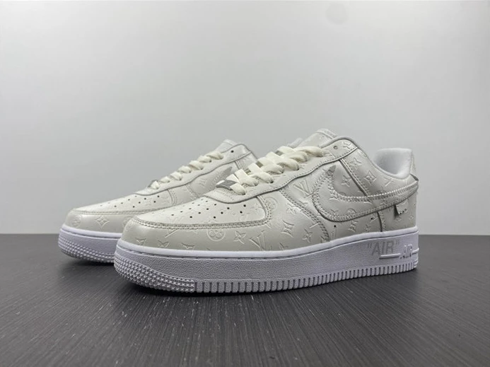 UrbanStyle Nike Air Force 1 LV Low Cream White Black 2422