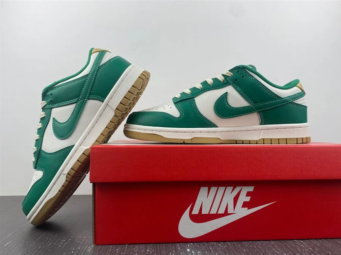 UrbanStyle Nike Dunk Low Malachite University Gold FB7173-131 1809