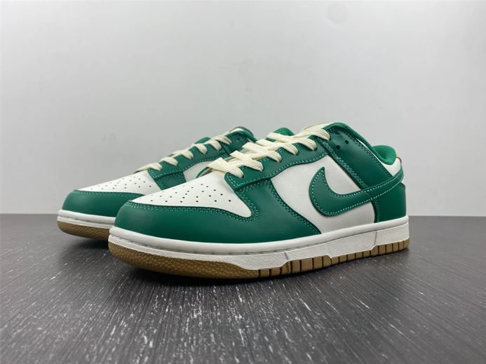 UrbanStyle Nike Dunk Low Malachite University Gold FB7173-131 1809