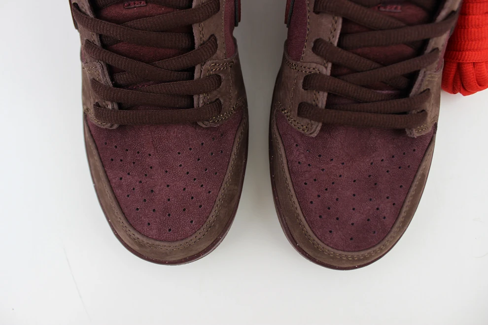 UrbanStyle Nike SB Dunk Low City Of Love Burgundy Crush 1726