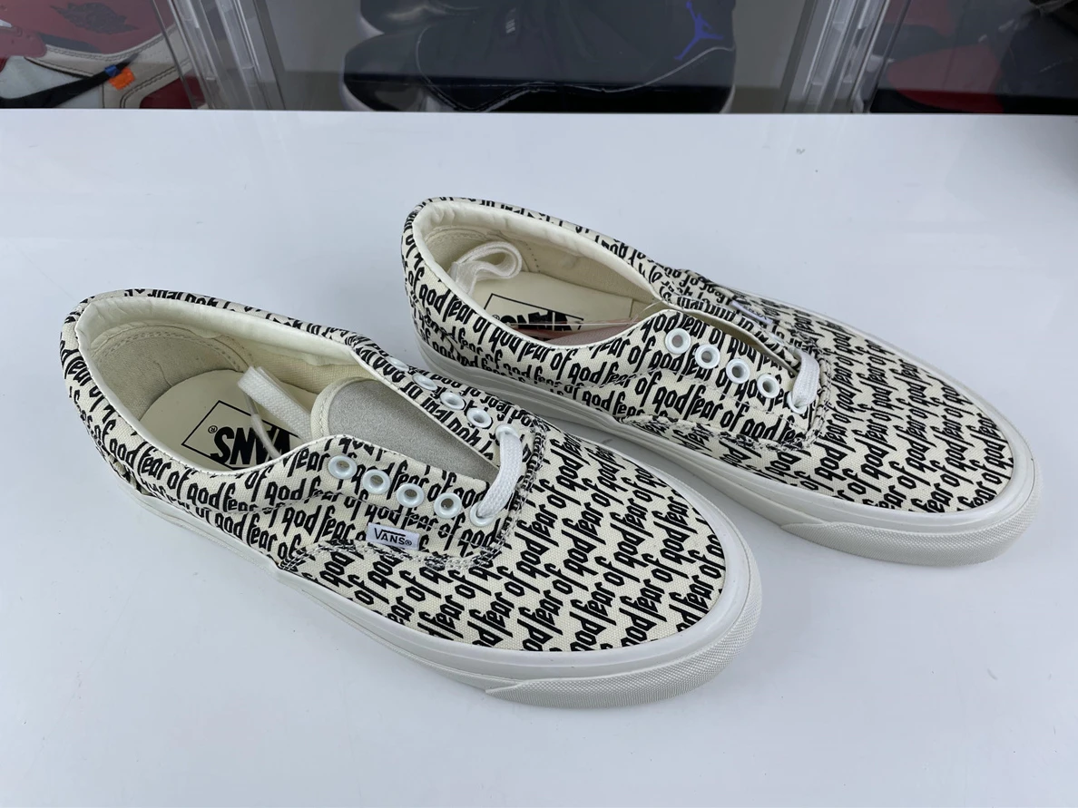 Vans Fear of God White with Black words EasyMatch 3561