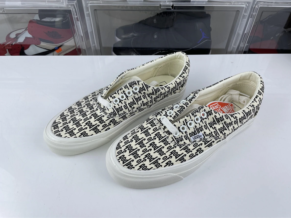 Vans Fear of God White with Black words EasyMatch 3561