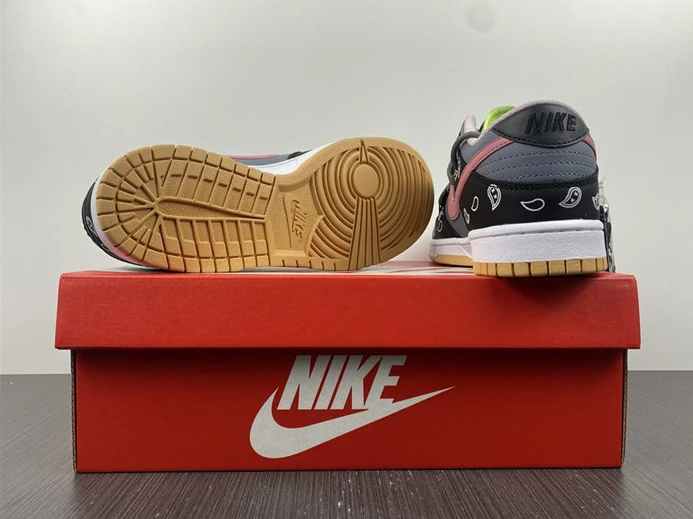 WellDesigned 1252 Nike Dunk Low SE FREE DH0952- 1991