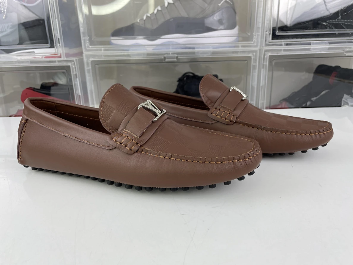 WellDesigned 1600 LOUIS Vuitton Brown mens Lazy shoes with square marks 153