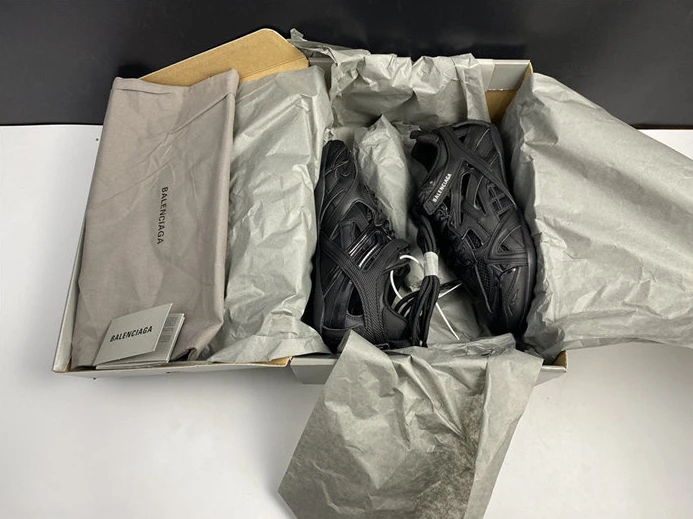 WellDesigned 2833 BLCG Drive Black  624343 W2FN1 3411