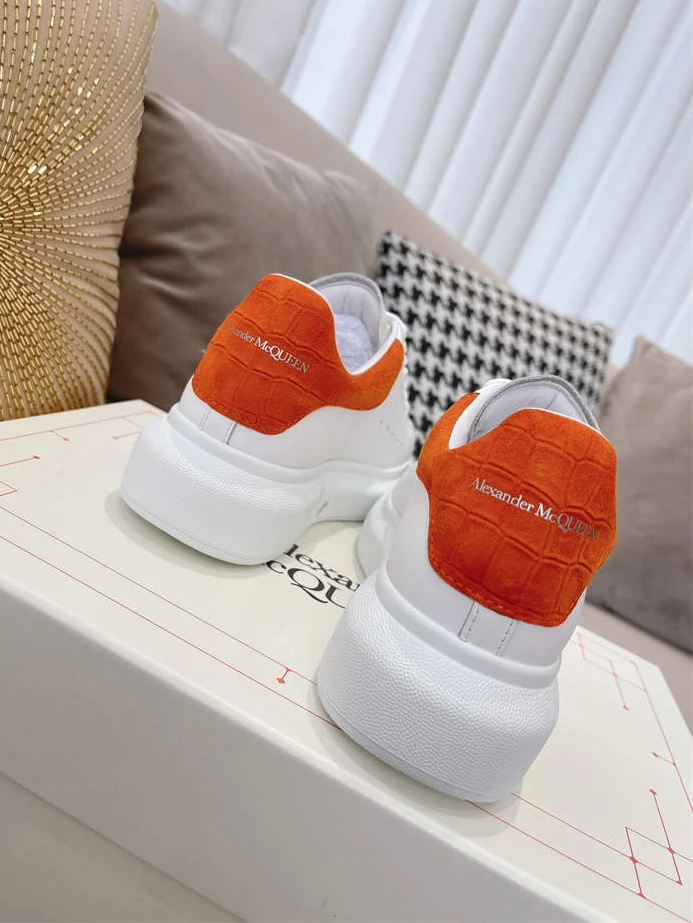 WellDesigned 3719 Mc Queen 1367