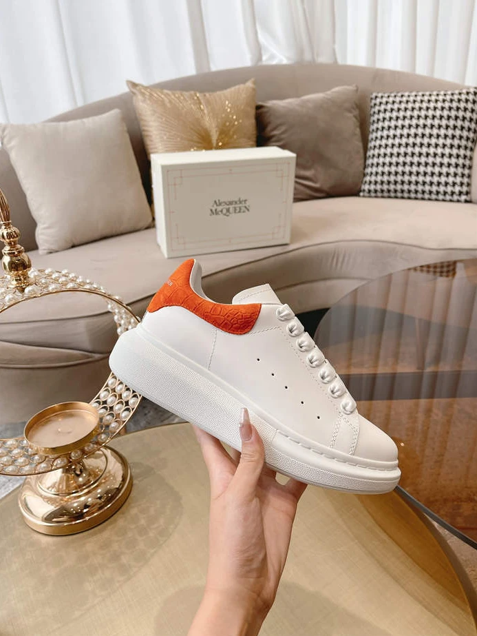 WellDesigned 3719 Mc Queen 1367