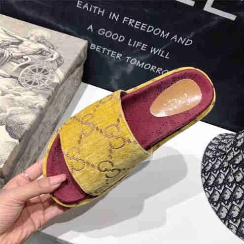 WellDesigned 4116 Gucci Slipper 3100