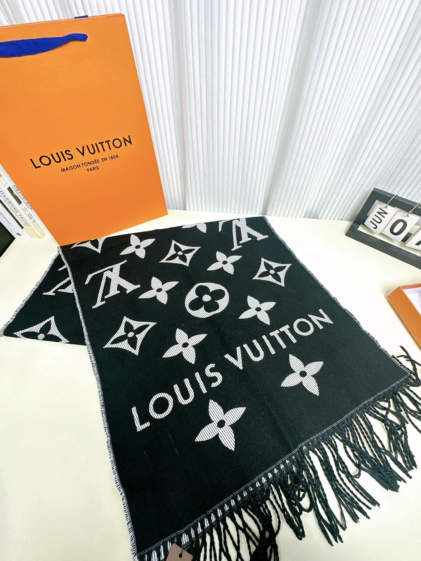WellDesigned 4174 LV Scarf Black Grey ( 31 x 170 cm ) 58