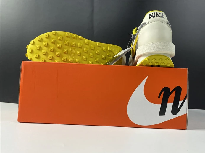 WellDesigned 4213 Nike LD Waffle sacai Undercover Black Bright Citron 2704