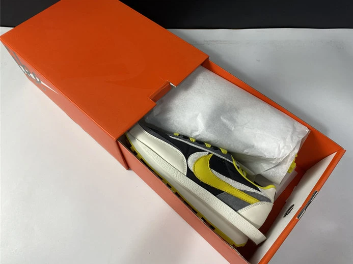 WellDesigned 4213 Nike LD Waffle sacai Undercover Black Bright Citron 2704