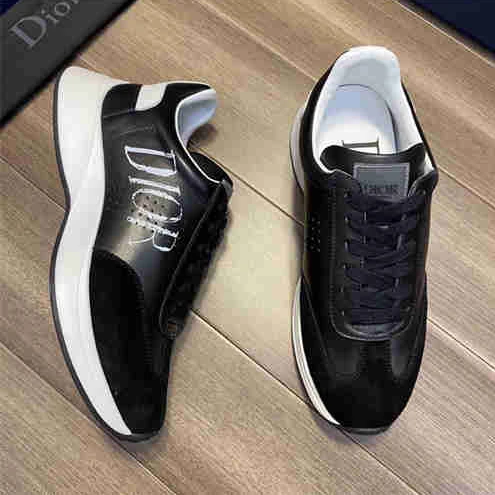 WellDesigned 7531 DR Sneaker 1647