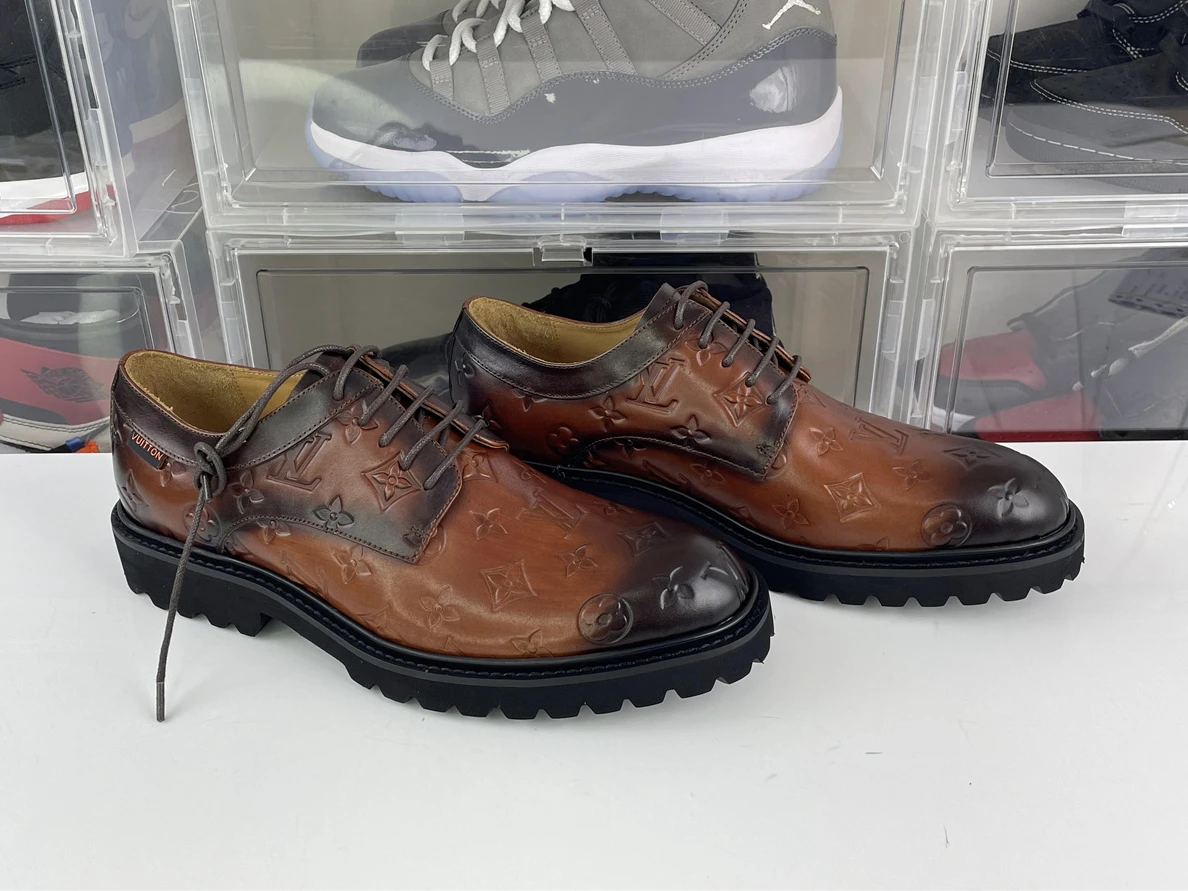 WellDesigned 7703 LV Brown Cattlehide dressing shoes 165