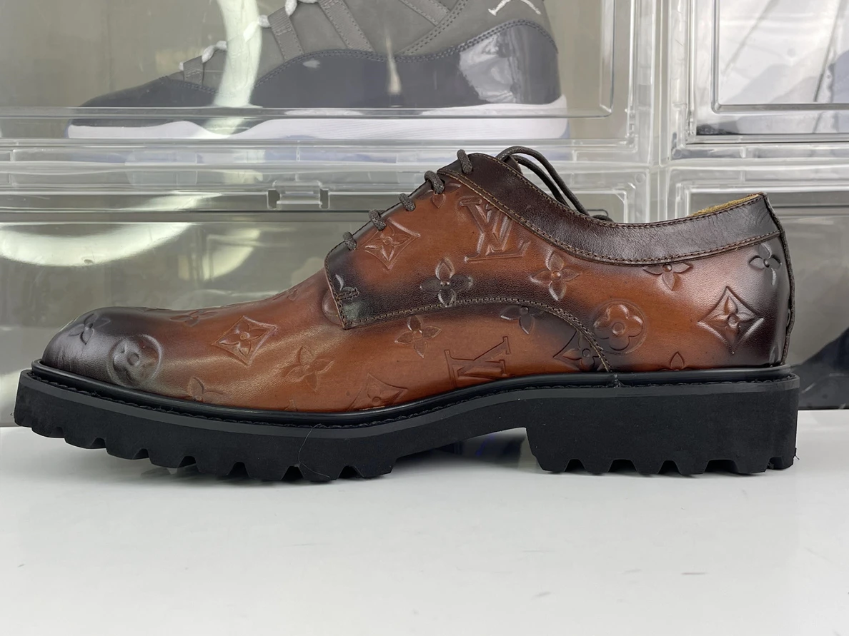 WellDesigned 7703 LV Brown Cattlehide dressing shoes 165