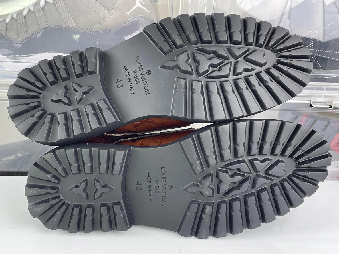 WellDesigned 7703 LV Brown Cattlehide dressing shoes 165