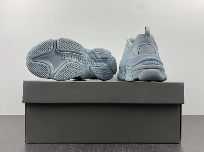 WellDesigned 8029 BLCG Triple S Pale Blue 524039 W2FW1 3386