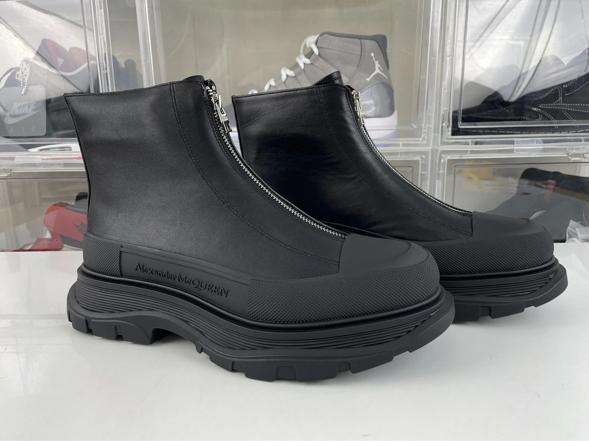 WellDesigned 8250 Alexander McQueen Black Boost with Silver words on heel 1310