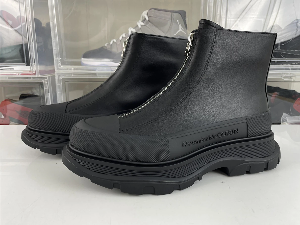 WellDesigned 8250 Alexander McQueen Black Boost with Silver words on heel 1310