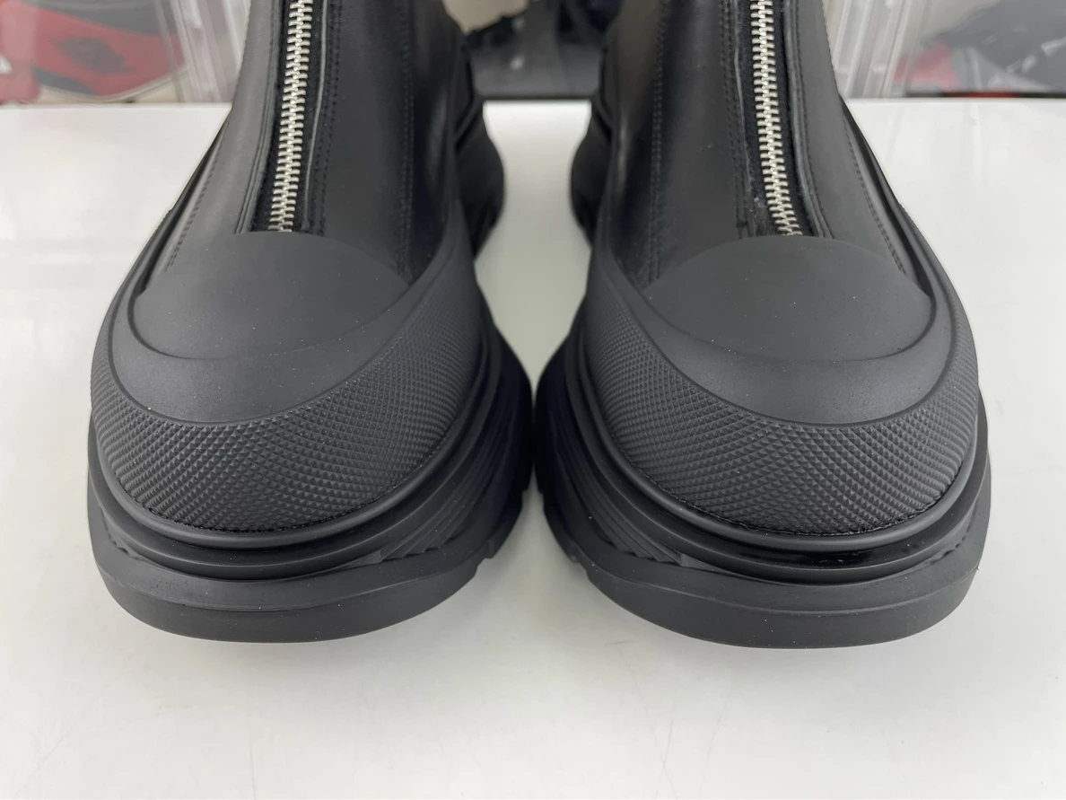 WellDesigned 8250 Alexander McQueen Black Boost with Silver words on heel 1310