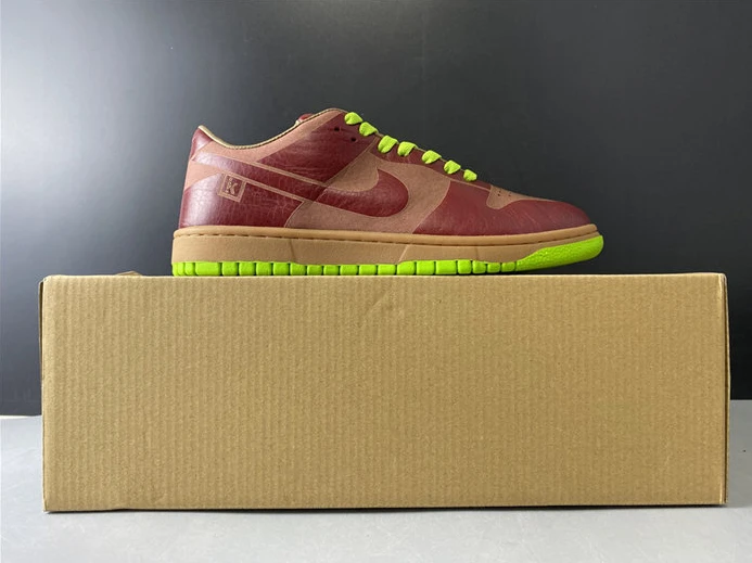 WellDesigned 8379 Nike Dunk Low 1-Piece Laser Varsity Red Chartreuse 311611- 2204