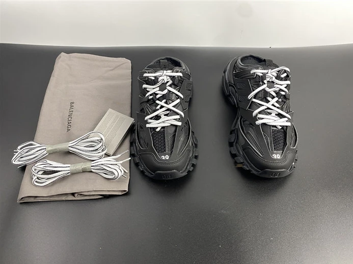 WellDesigned 8722 BLCG Track Mule Black 653813 W3CP3 3479