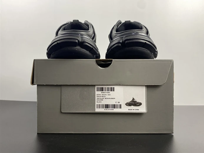 WellDesigned 8722 BLCG Track Mule Black 653813 W3CP3 3479