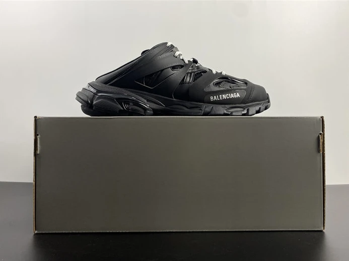 WellDesigned 8722 BLCG Track Mule Black 653813 W3CP3 3479